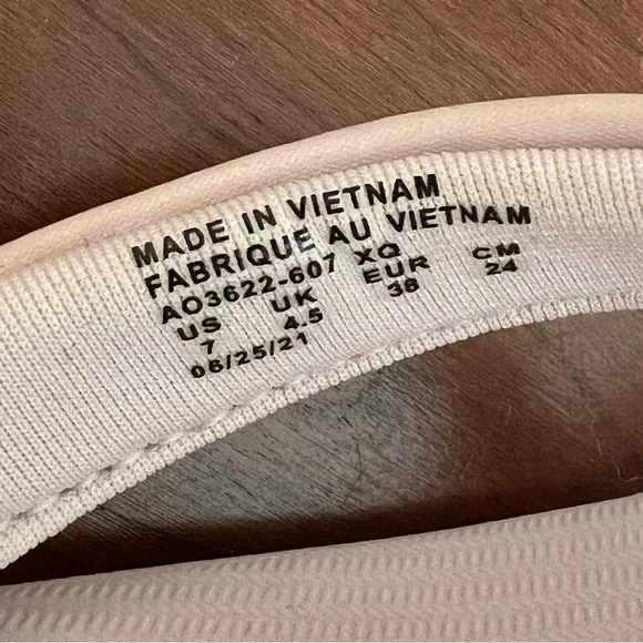 Nike Light Pink Bella Kai Rubber Sole Flip Flops - Picture 4 of 5